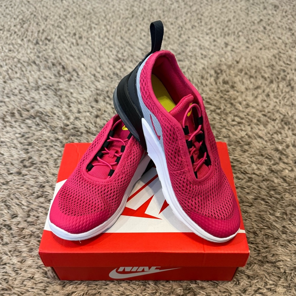 Nike Air Max Motion 2, Rush Pink/White-Wolf Grey, Size 1.5 (Youth/Girls), New